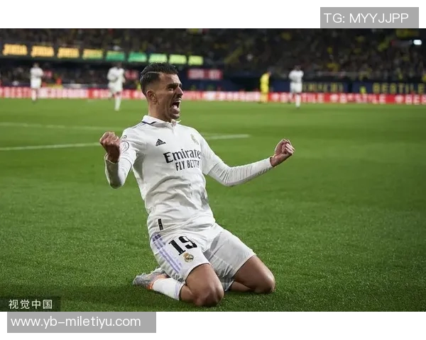 黄潜球员怒斥裁判判罚维尼修斯跳跃行为质疑红牌不公正