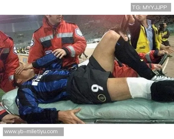 国米旧将范赫斯登因膝盖韧带重伤宣布退役年仅26岁