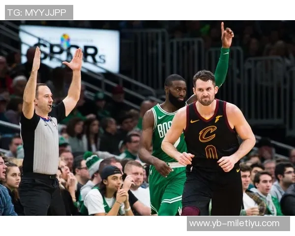 乐福替补表现出色13投7中三分3中8贡献17分并积极防守送出3次封盖