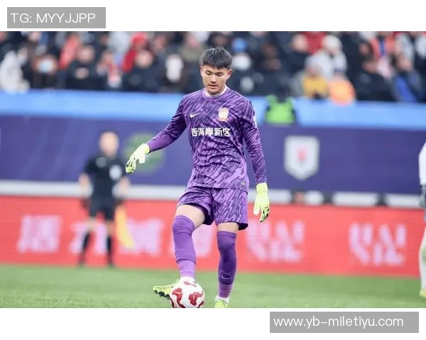 深圳新鹏城对青岛西海岸门将李昊表现出浓厚兴趣并已开始接触谈判